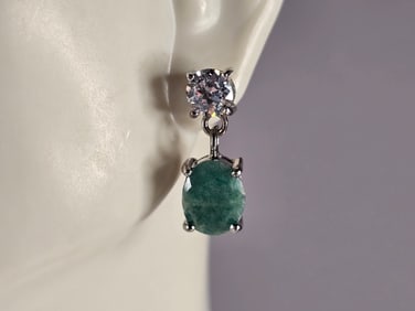 Womens Vintage Estate Sterling Silver Natural Emerald Stud Earrings