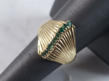 Womens Vintage Estate 14K Yellow Gold Modernist Emerald Ring