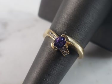 Womens Vintage Estate 14K Yellow Gold Tanzanite Diamond Ring