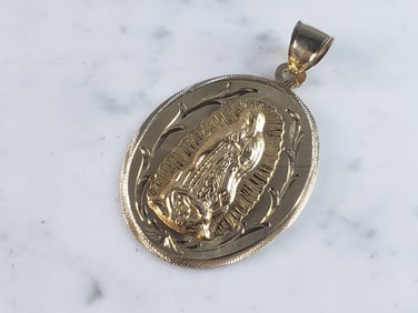 Vintage Estate 14K Mixed Gold Religious Pendant