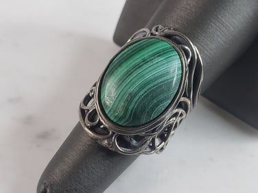 Womens Vintage Estate Sterling Silver Malachite Israel Ring