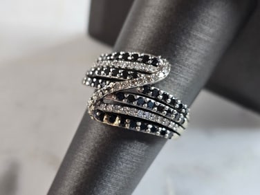 Womens Vintage Estate 14K White Gold Black Diamond Ring