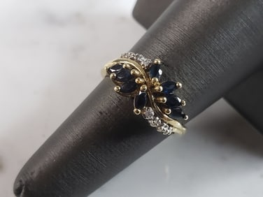 Womens Vintage Estate 10K Gold Sapphire & Diamond Ring