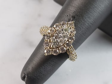 Womens Vintage Estate 14K Yellow Gold Diamond Ring