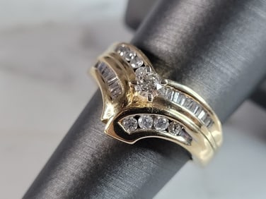 Womens Vintage Estate 14K Yellow Gold Diamond Ring