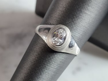 Womens Estate Sterling Silver Modernist CZ Ring