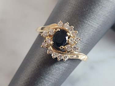 Womens Vintage Estate 14K Yellow Gold Sapphire Diamond Ring