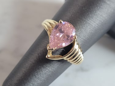 Womens Vintage Estate 10k Yellow Gold Rose Quartz Ring