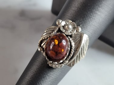 Womens Vintage Estate Sterling Silver Modernist Citrine Ring