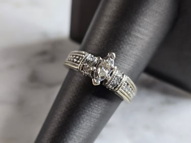 Womens Vintage Estate 14K White Gold Modernist Diamond Ring