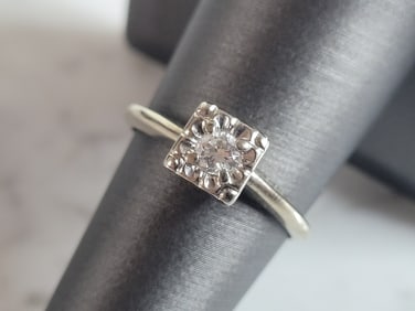 Womens Vintage Estate 14k White Gold Diamond Ring
