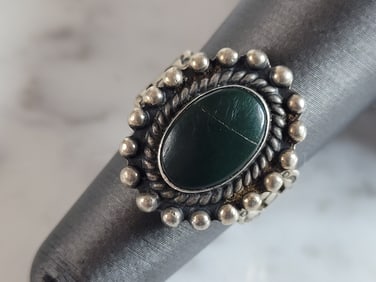 Womens Vintage Sterling Silver Southwestern Ring