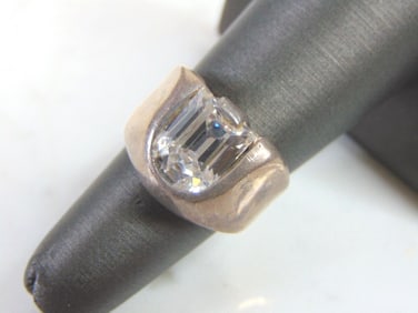 Womens Vintage Estate Sterling Silver CZ Ring