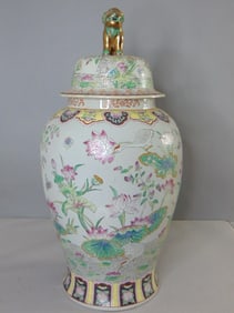 Beautiful Vintage Hand Painted Floral Chinese Porcelain 32" Temple Jar