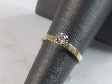 Womens Vintage Estate 14K Yellow Gold Diamond Ring