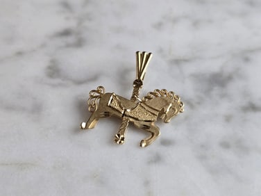 Womens Vintage Estate 14K Gold Michael Anthony Carousel Horse Pendant