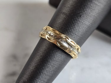 Womens Vintage Estate 10K Mixed Gold Etched Gladstone Band Ring