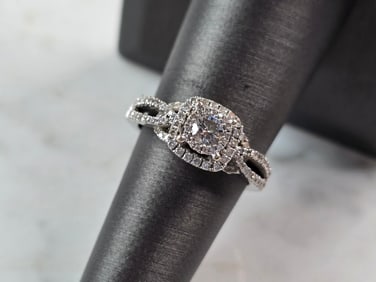 Womens Vintage Estate 14K White Gold Diamond Ring