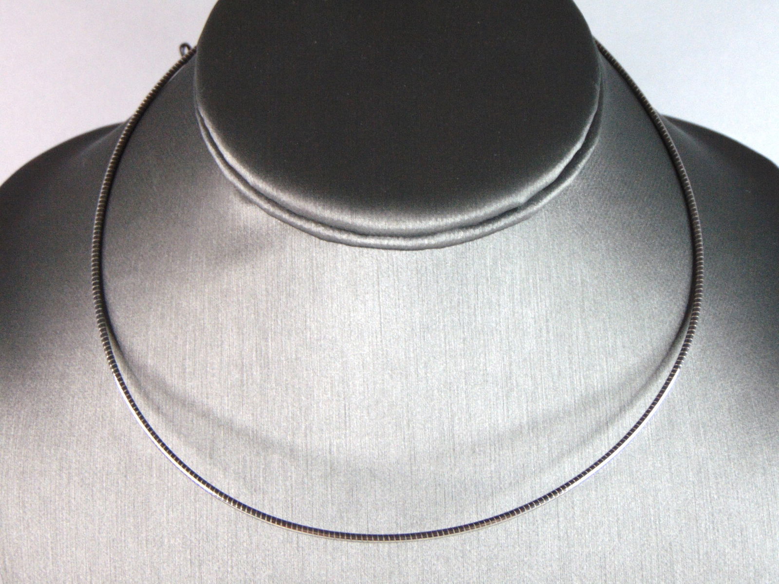 Womens Vintage Estate Sterling Silver Modernist Choker Necklace (1 of 3)