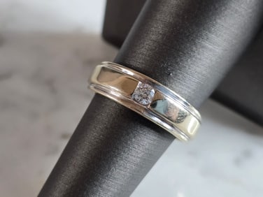 Womens Vintage Estate 14K Yellow Gold Diamond Ring