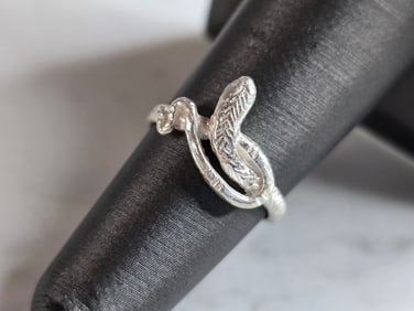 Womens Vintage Estate Sterling Silver Snake Ring