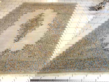 Vintage Estate Decorative Handmade Middle Eastern Rug