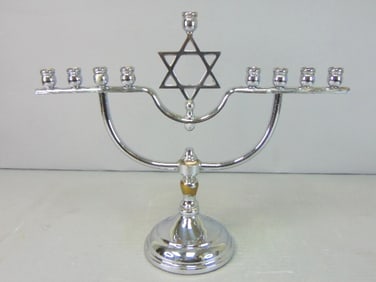 Decorative Silver Plated Jewish Hanukkah Menorah