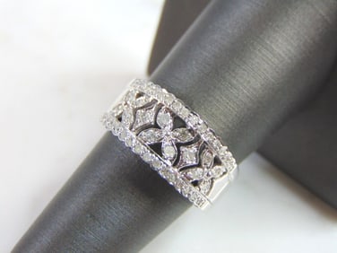 Womens Vintage Estate 10k White Gold Diamond Ring