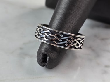 Mens Vintage Estate Sterling Silver Irish Celtic Eternity Knot Ring