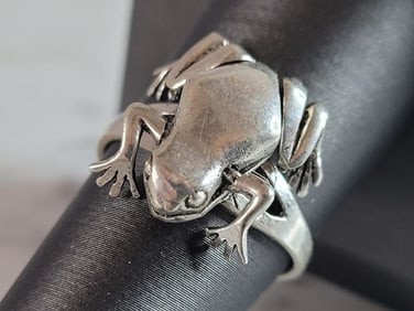 Womens Vintage Estate Sterling Silver Hinged Frog Ring