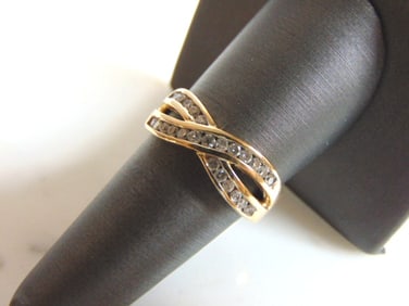 Womens Vintage Estate 14K Yellow Gold Diamond Ring