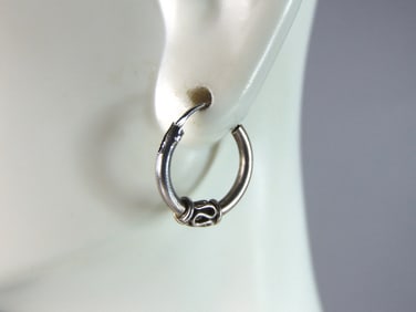 Womens Vintage Estate Sterling Silver Hoop Earrings