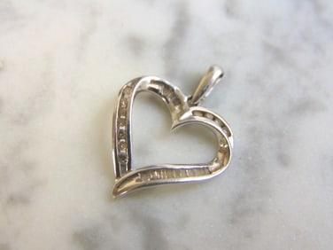 Womens 10K Gold Diamond Heart Pendant