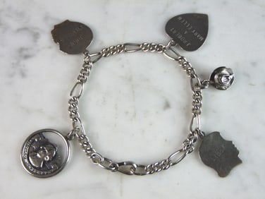 Womens Vintage Estate Sterling Silver Charm Bracelet