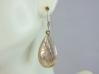 Womens Vintage Estate Sterling Silver Etched Earrings