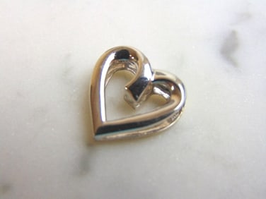 Womens Vintage Estate 10K Gold Reversible Heart Pendant