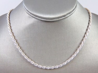 Womens Vintage Estate Sterling Silver Necklace