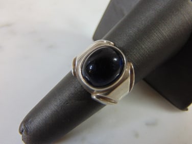 Women Vintage Estate Sterling Silver Ring