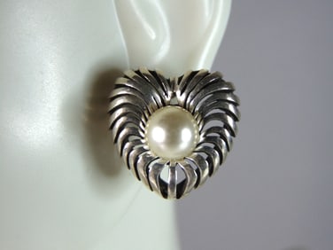 Womens Vintage Estate Sterling Silver Pearl Heart Earrings