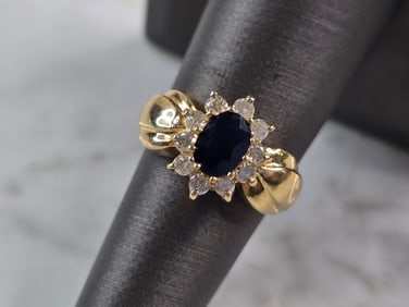 Womens Vintage Estate 14K Yellow Gold Sapphire & Diamond Ring