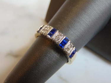 Womens Estate 14K Gold Band Ring w/ Sapphire & Diamond