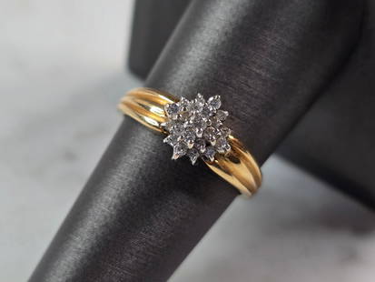 Women's Vintage 14K Yellow Gold Diamond Cluster Ring: FOR SALE IS THIS ATTRACTIVE 14K YELLOW GOLD DIAMOND CLUSTER RING. THE RING WEIGHS 3.6g, AND IS A SIZE 8.0. THERE ARE ABOUT .57 cts OF DIAMONDS. ANY QUESTIONS, PLEASE DO NOT HESITATE TO ASK. THIS MAKES