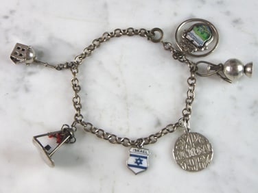 Womens Vintage Estate Sterling Silver Charm Bracelet