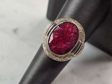 Womens Vintage Estate Sterling Silver Natural Ruby Stone Ring