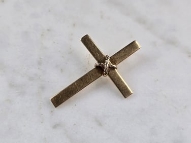 Vintage Estate 14K Yellow Gold Religious Cross Pendant