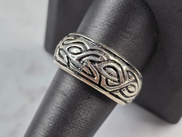 Mens Vintage Estate Sterling Silver Celtic Eternity Knot Ring