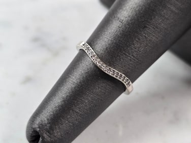 Womens Vintage Estate 10K White Gold Dazzling Rock Diamond Ring