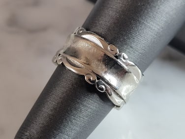 Womens Vintage Estate 14K White Gold Cigar Band Ring