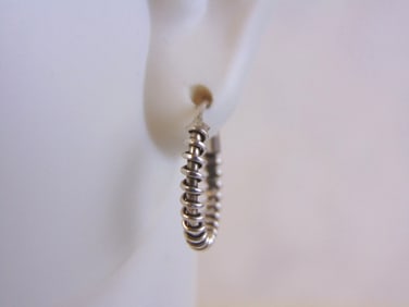 Womens Vintage Estate Sterling Silver Hoop Earrings