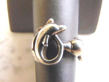 Womens Vintage Estate Sterling Silver Dolphin Ring